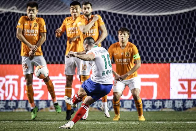 意甲-布雷默鲁加尼破门 尤文图斯2-1卡利亚里